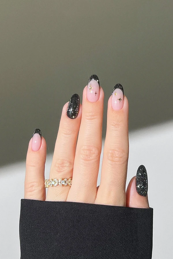 nails